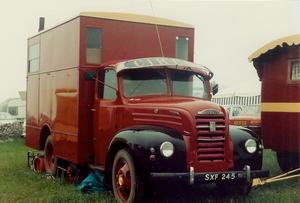 sxf245,ford,thames,4d